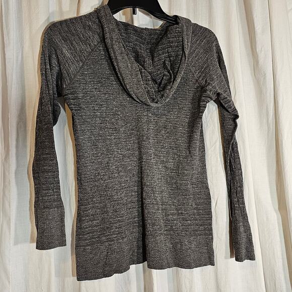 Athleta M base layer hoodie pullover gray thumb holes long sleeve super thin - Picture 2 of 10